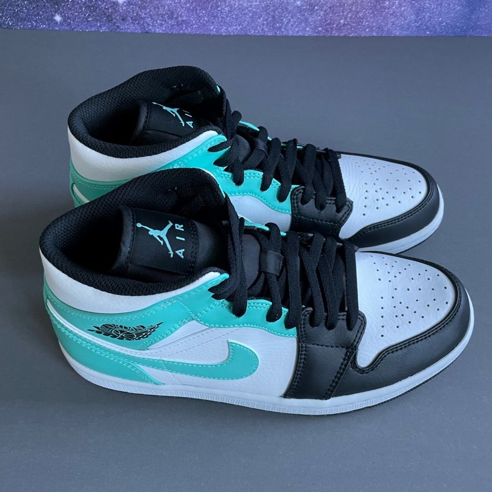 Size 8 Air Jordan 1 Mid Tropical Twist MPN 554724-132